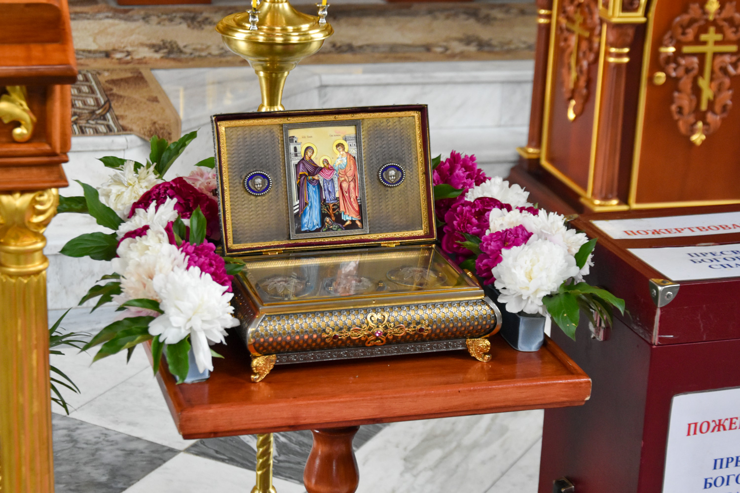 В Набережные Челны принесён ковчег с частью Пояса Пресвятой Богородицы