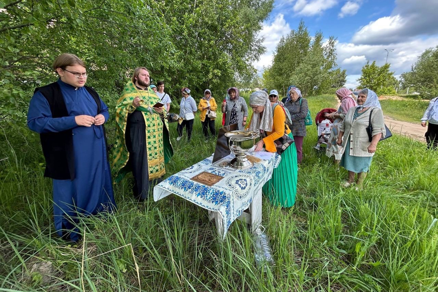 В день памяти блаженной Ксении Петербургской в казанском посёлке Залесный на месте строительства храма состоялся молебен