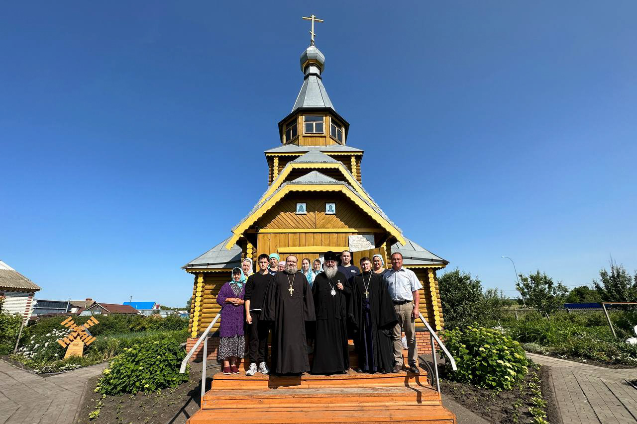 Митрополит Кирилл посетил храмы Буинского благочиния