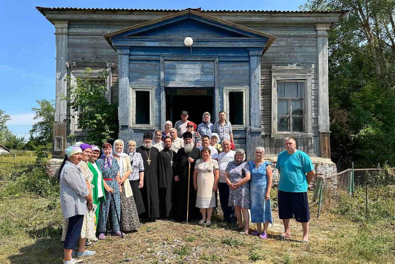 Митрополит Кирилл посетил Ильинский храм в селе Шонгуты