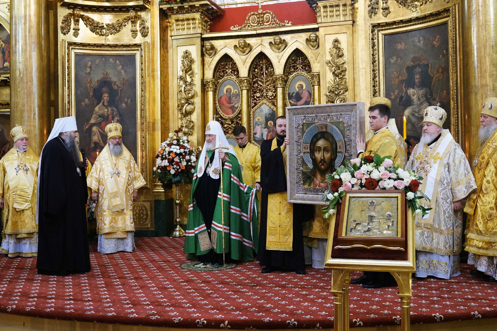 Митрополит Кирилл принял участие в освящении Воскресенского кафедрального собора города Арзамаса