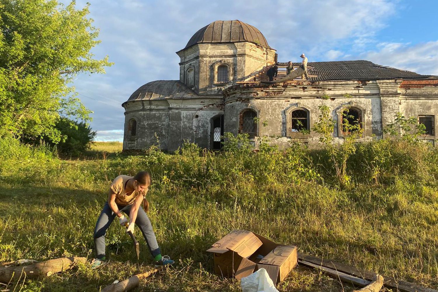 Православная молодёжь Казани потрудилась в старинных храмах Кайбицкого и Тетюшского районов РТ