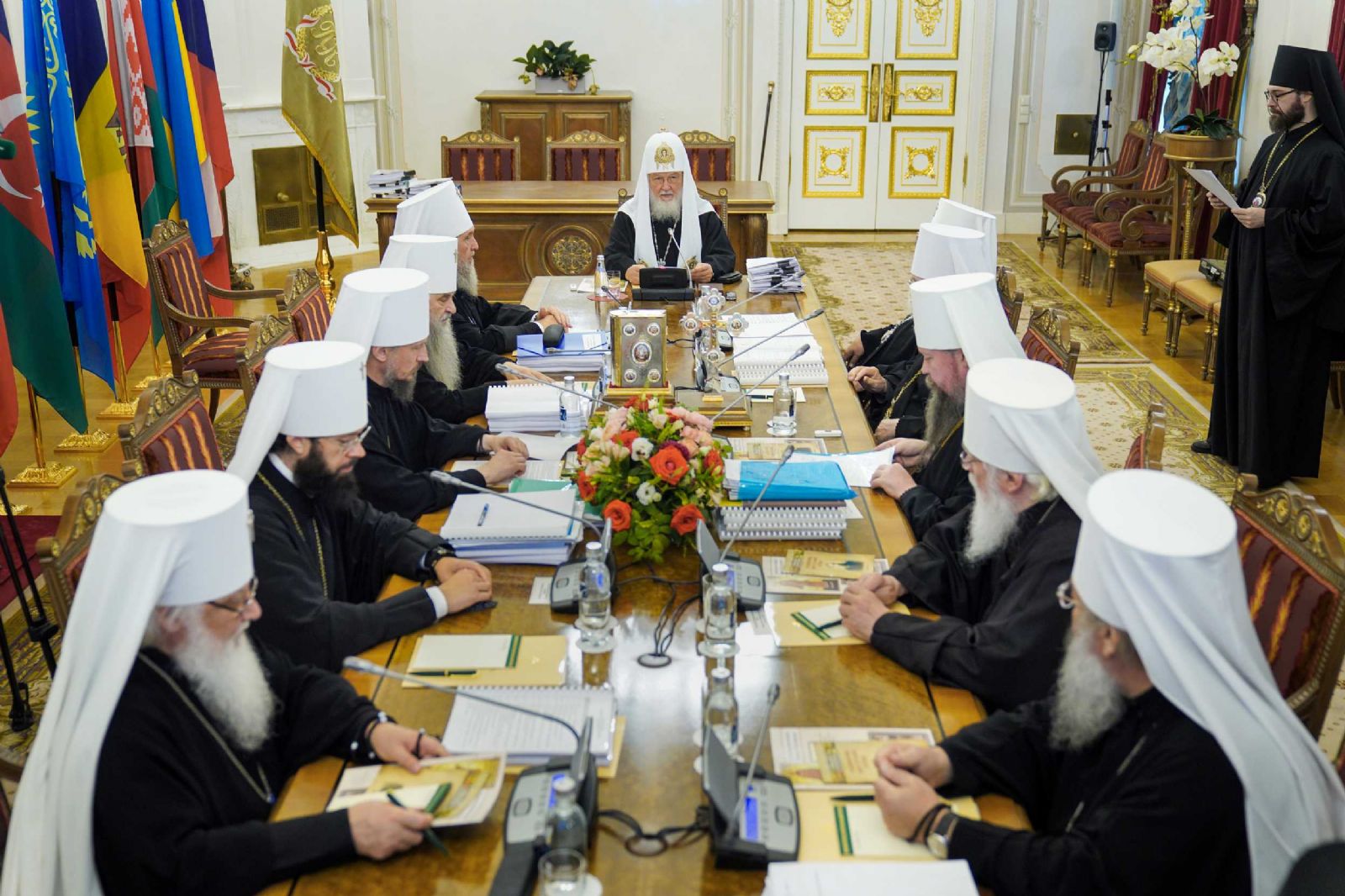Митрополит Казанский и Татарстанский Кирилл принимает участие в заседании Священного Синода