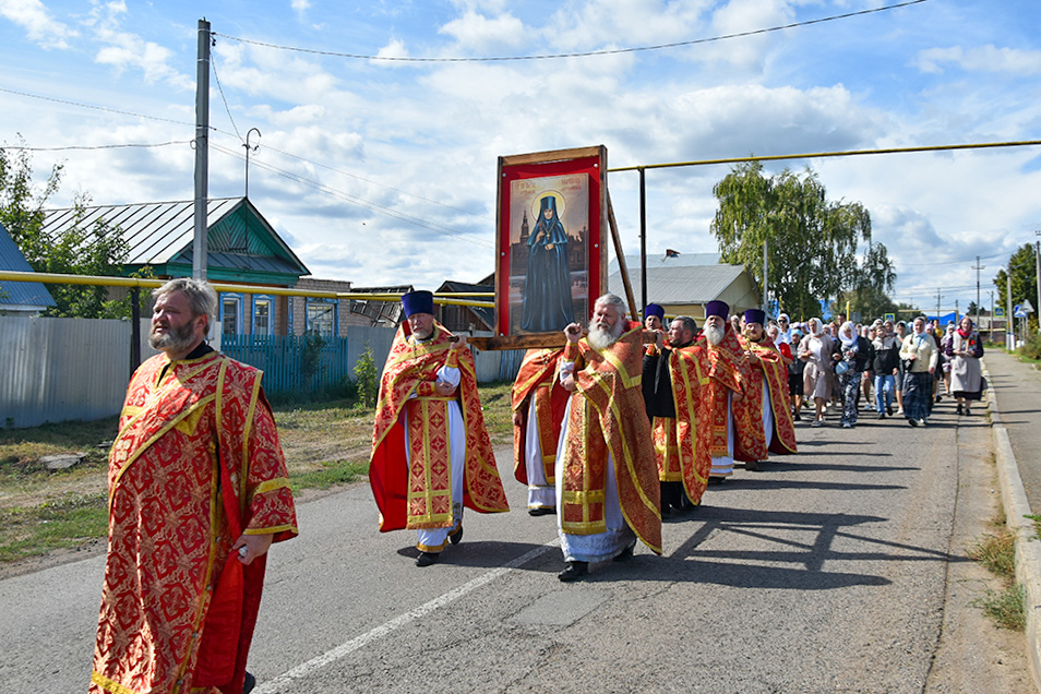 В Татарстанской митрополии молитвенно почтили память преподобномученицы Маргариты Мензелинской