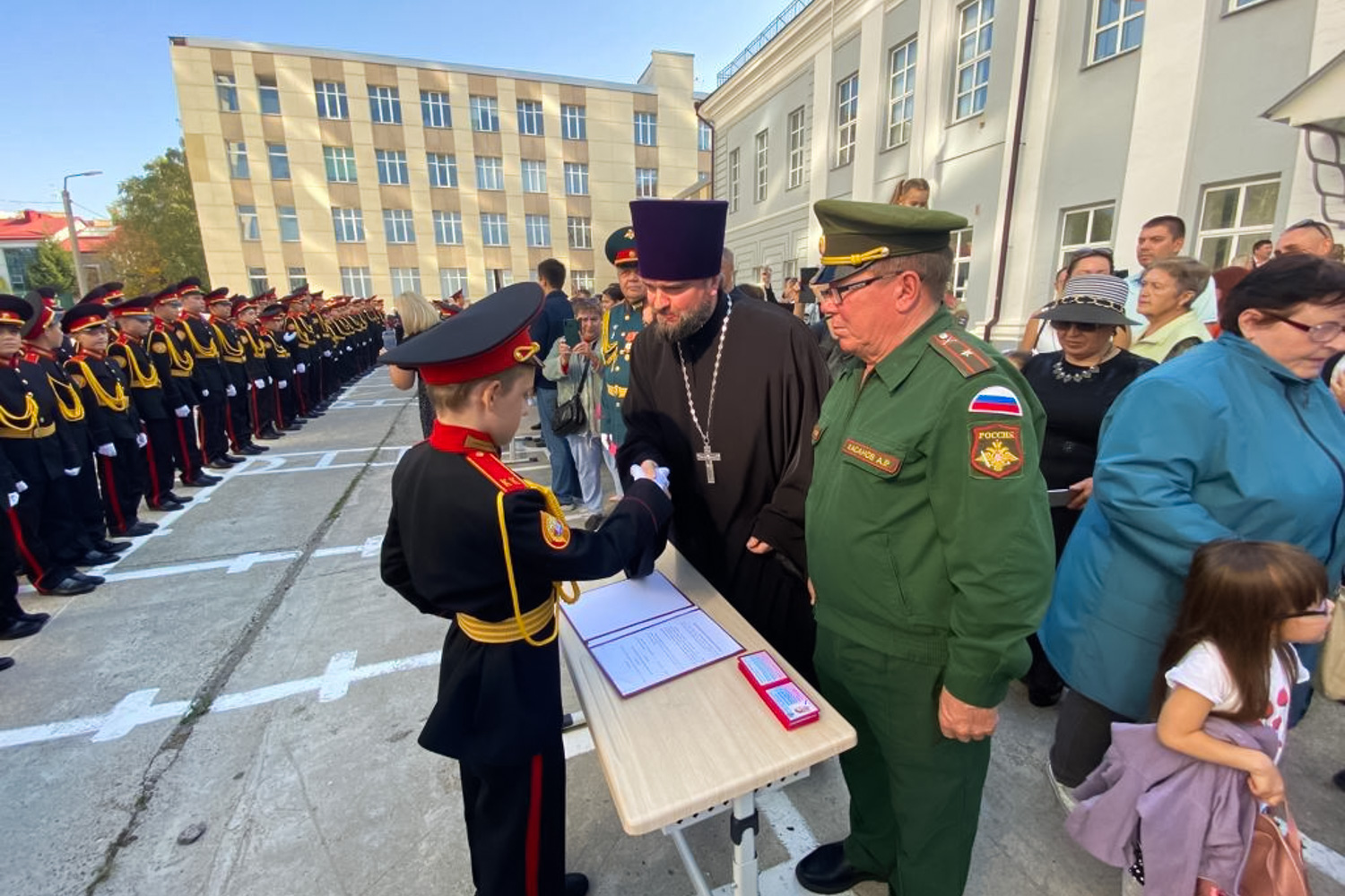 Руководитель епархиального отдела религиозного образования напутствовал воспитанников Казанской кадетской школы перед присягой