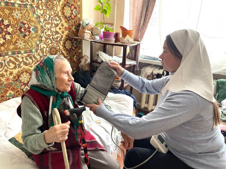 Служба «Милосердие – Казань» приглашает на работу патронажных сестер