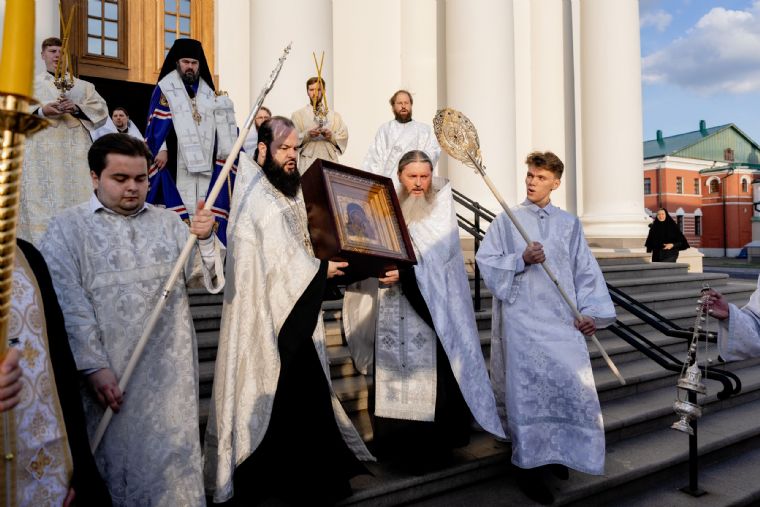 Завершилось пребывание московского списка Казанской иконы Богородицы в Казанском соборе