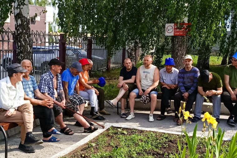 Православные активисты посетили набережночелнинский Центр реабилитации лиц без определённого места жительства