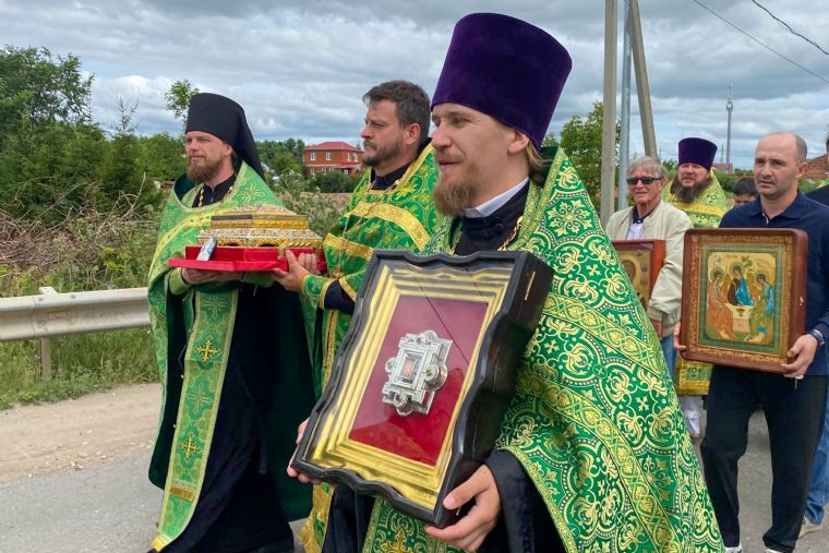 В Куюках прошли молитвенные торжества по случаю памяти обретения в селе чудотворного образа святителя Николая Чудотворца