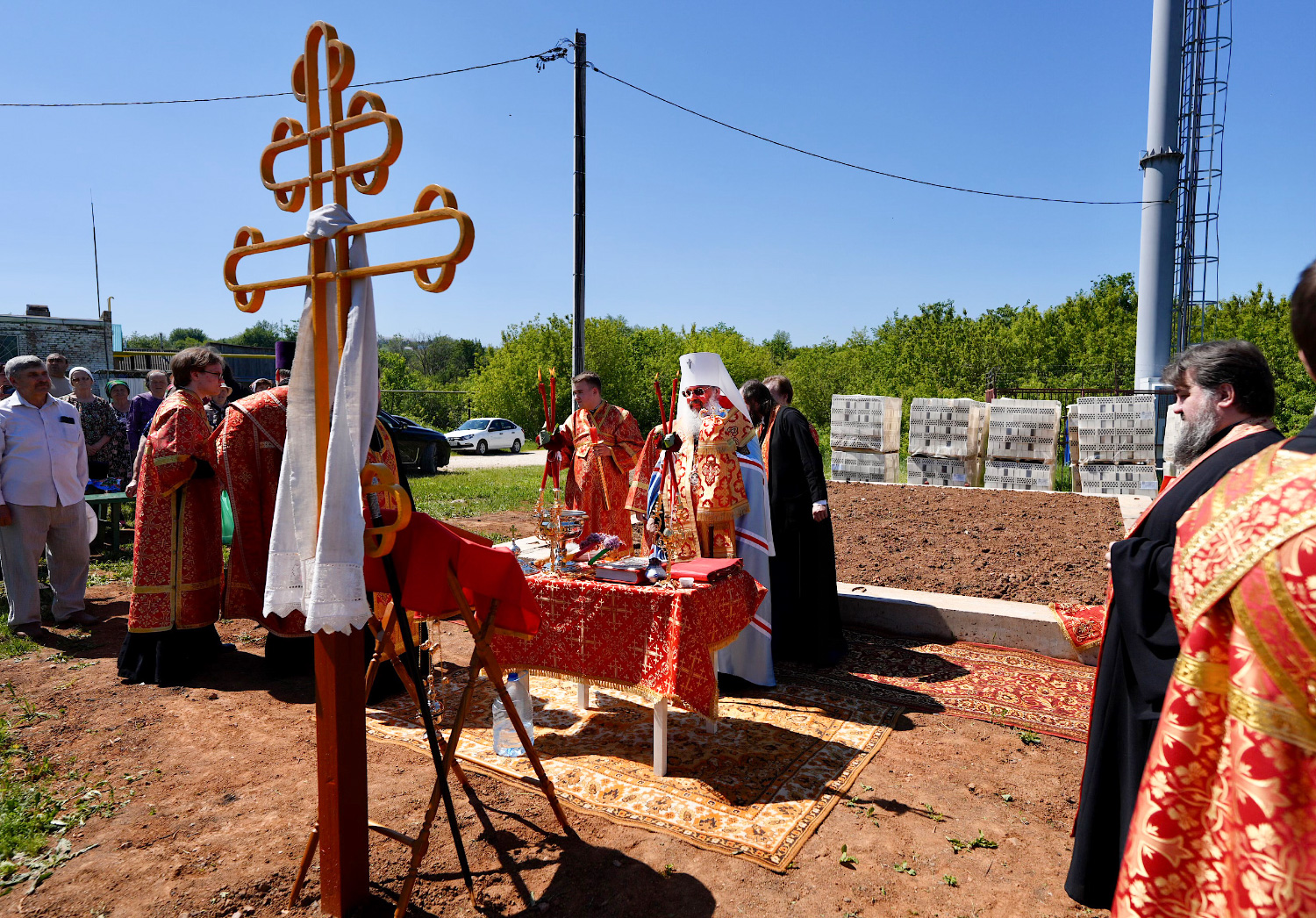 Митрополит Кирилл совершил закладку храма в честь мученика Иоанна Воина в посёлке совхоза «Пятилетка»