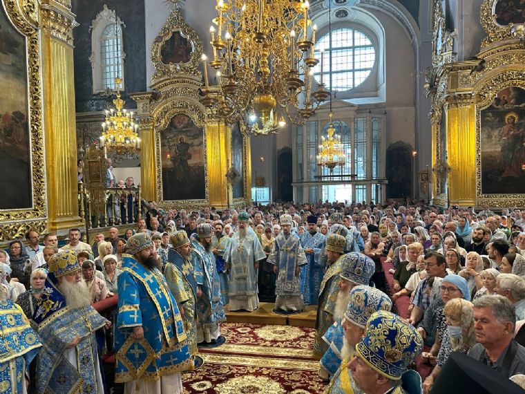 Митрополит Кирилл принял участие в Одигитриевских торжествах в Смоленской епархии