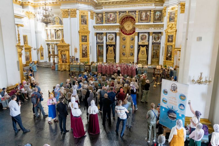 В Казанском кафедральном соборе состоялось выступление хоровых коллективов, приуроченное к 135-летию со дня рождения дирижёра Александра Свешникова