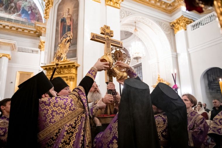 Глава Татарстанской митрополии совершит богослужения праздника Воздвижения Креста Господня в Казанском Богородицком монастыре