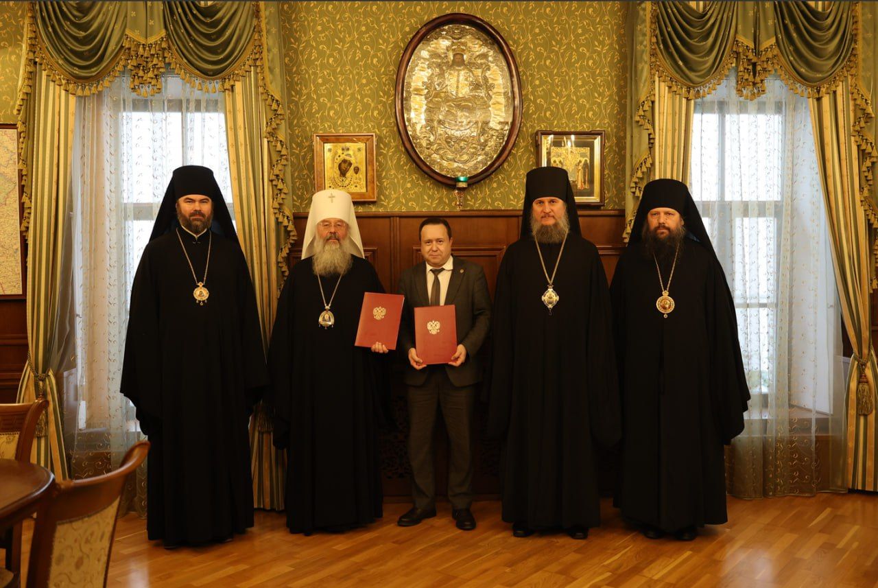 Подписано соглашение о сотрудничестве между Татарстанской митрополией и Фондом социального и пенсионного страхования РТ