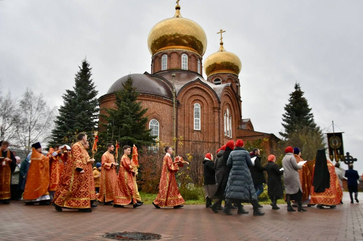 Состоялось великое освящение Вознесенского собора в Набережных Челнах