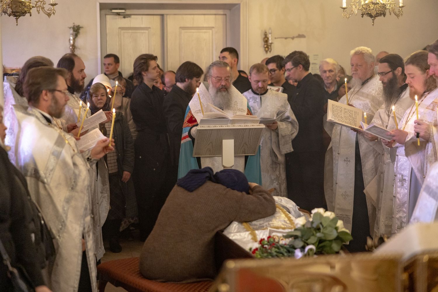 Митрополит Кирилл совершил отпевание протоиерея Анатолия Тогулева