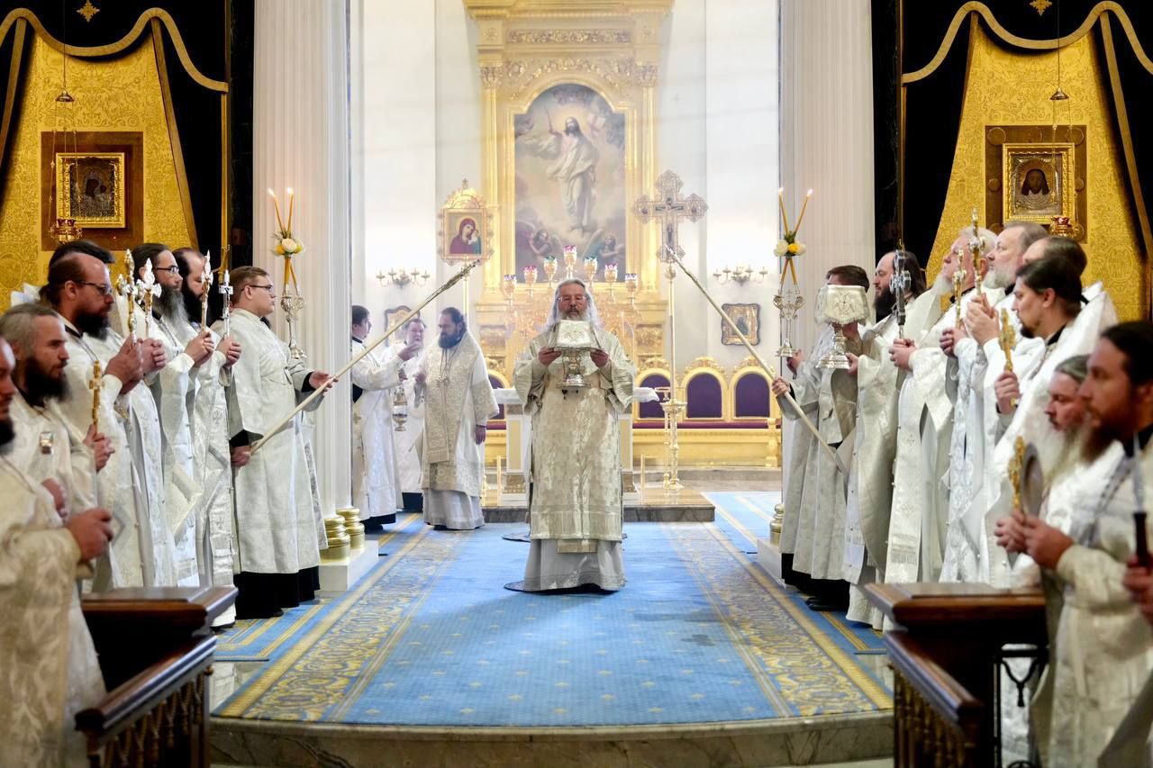 В пятую годовщину кончины митрополита Феофана (Ашуркова) в Казани молитвенно почтили память приснопамятного архипастыря