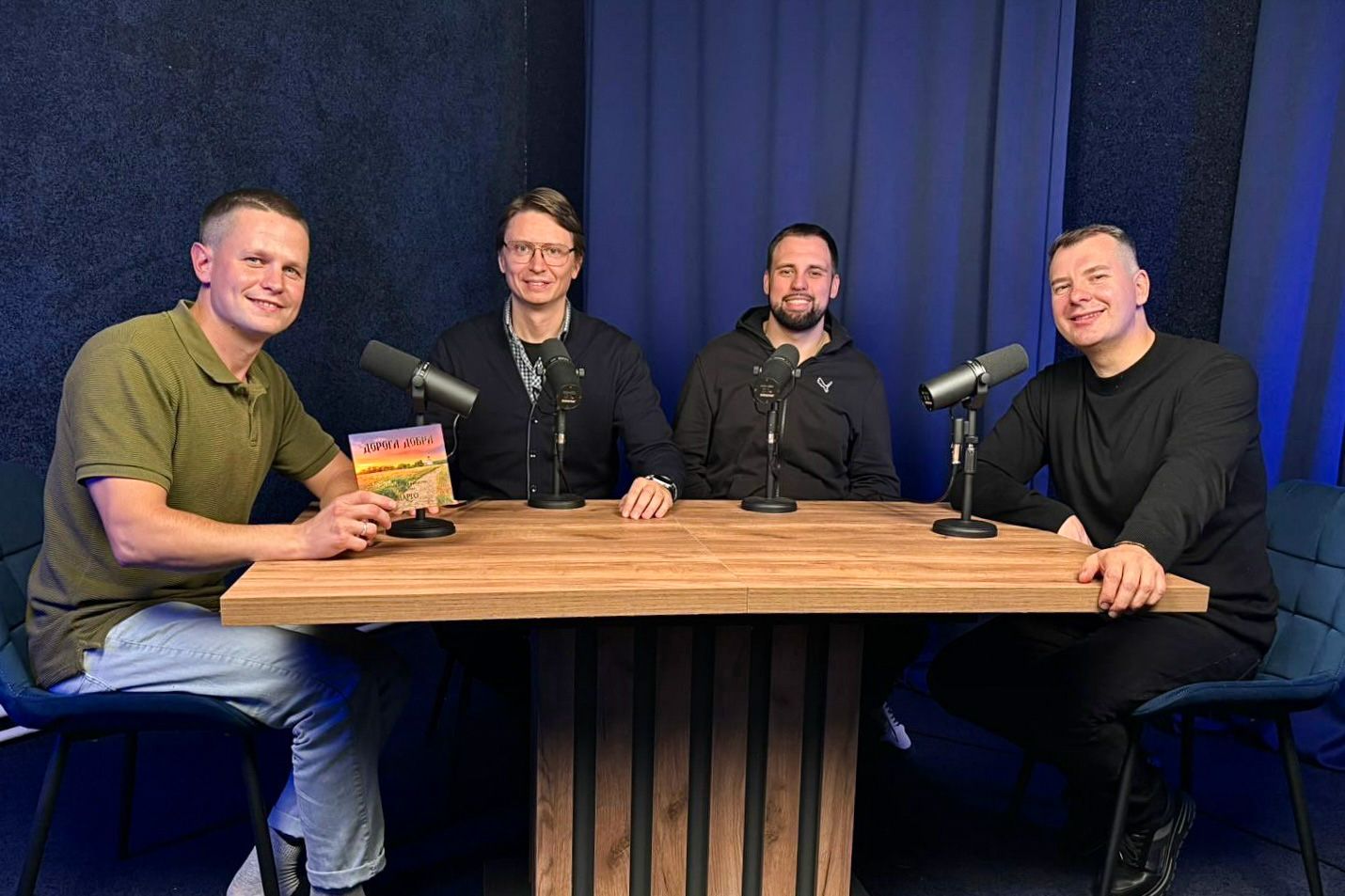 Музыка, вера и помощь Божия: арт-группа «Ларго» в казанской студии радио «Вера»