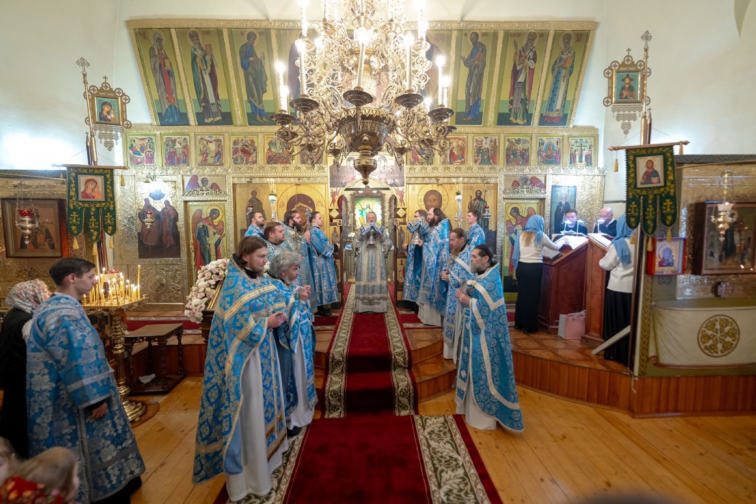 В праздник Введения Богородицы во храм митрополит Кирилл совершил Литургию в Иоанно-Предтеченском монастыре Казани