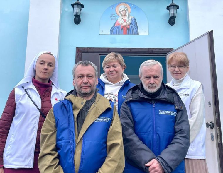 Сотрудники службы «Милосердие – Казань» оказывают помощь жителям Северодонецка