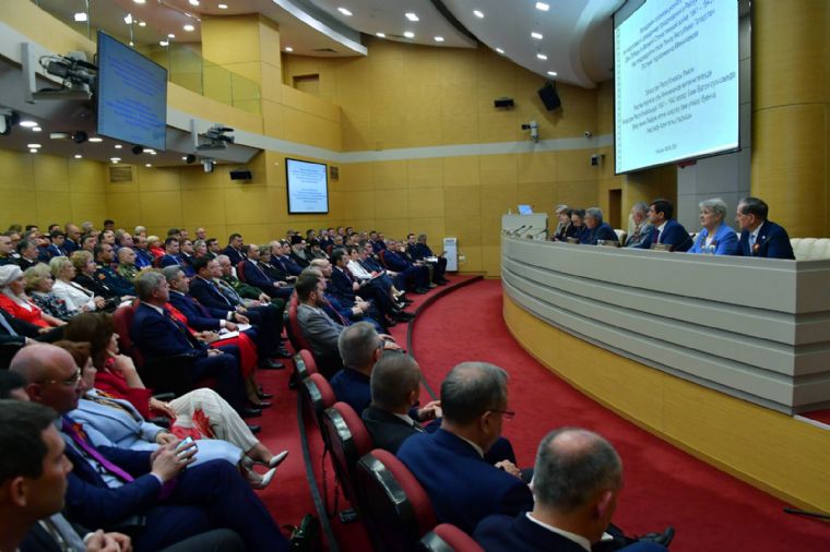 Митрополит Кирилл принял участие в заседании оргкомитета по подготовке и проведению празднования 80-й годовщины Победы в Великой Отечественной войне