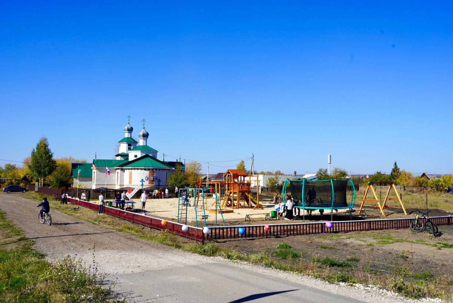 Иоанно-Предтеченский приход в селе Бишево участвует в благоустройстве сельского парка