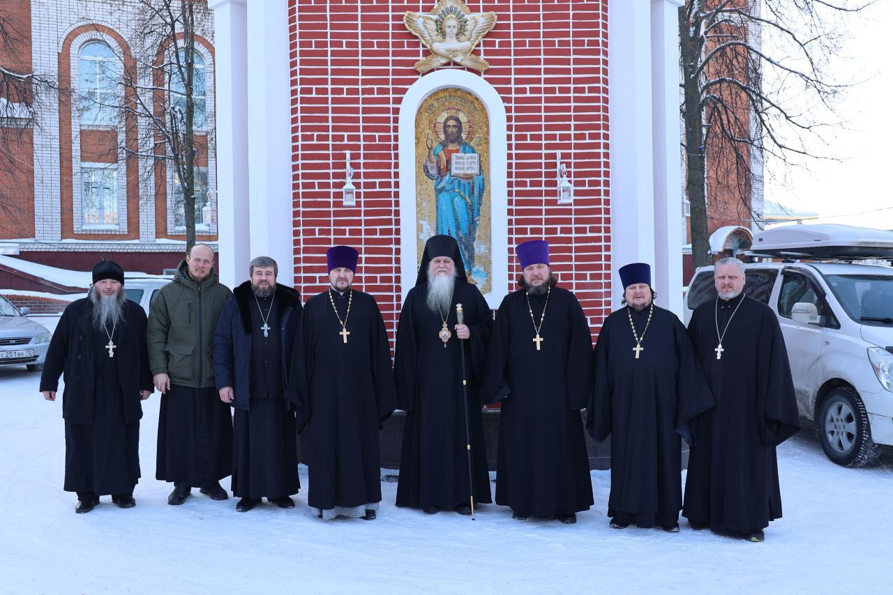 Священник Казанской епархии выступил на круглом столе, посвященном вопросам защиты семьи в городе Волжске