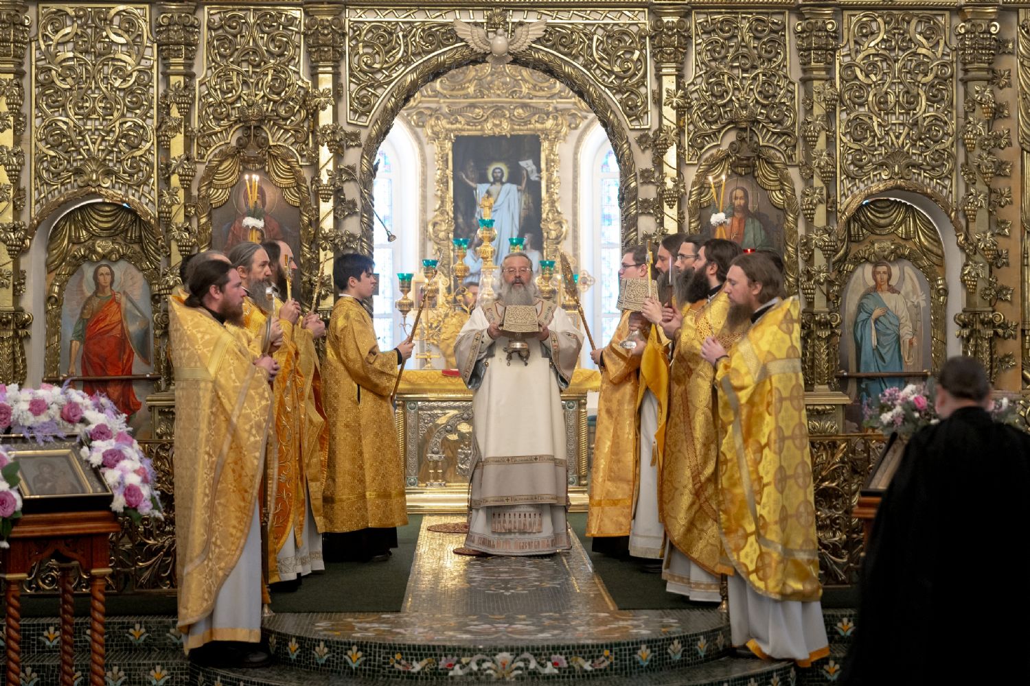 В субботу пред Рождеством Христовым митрополит Кирилл совершил Литургию в Раифском Богородицком монастыре