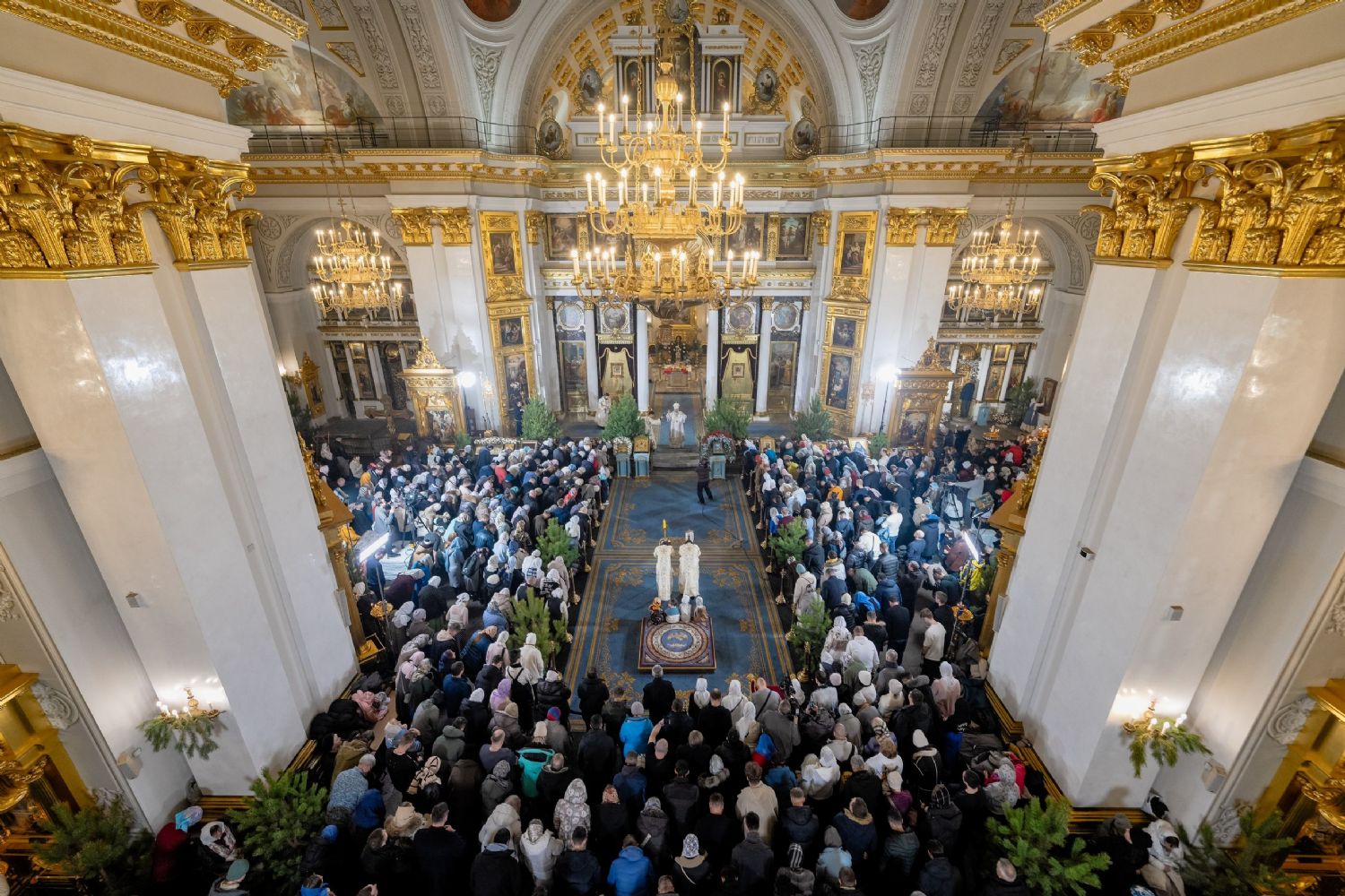 Трансляция Рождественского богослужения из Казанского кафедрального собора