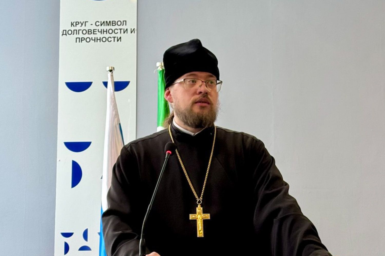 Священник Казанской епархии провел встречу со студентами юридического вуза 