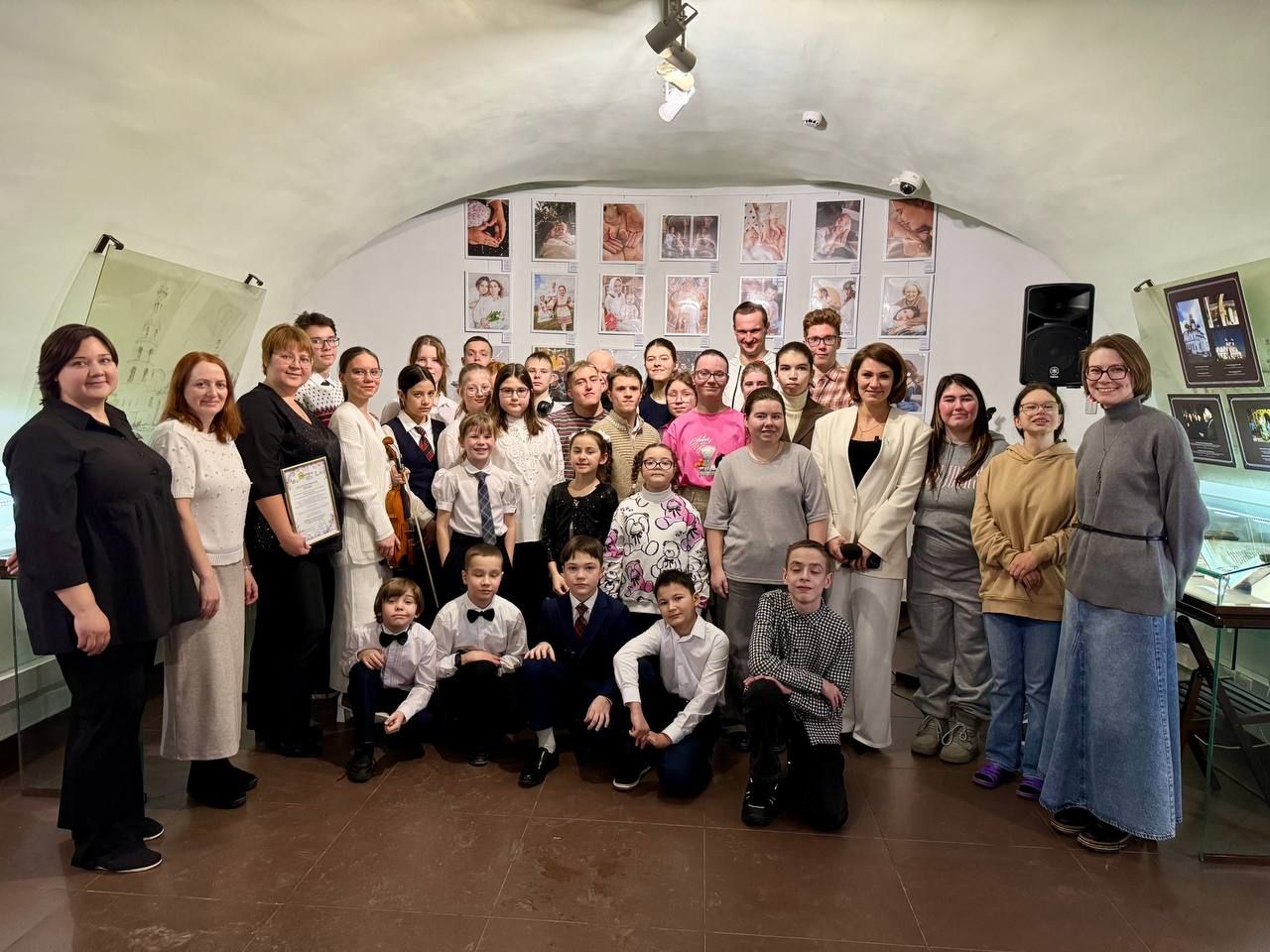 В Музее истории Благовещенского собора состоялось открытие фотовыставки «Материнская любовь»