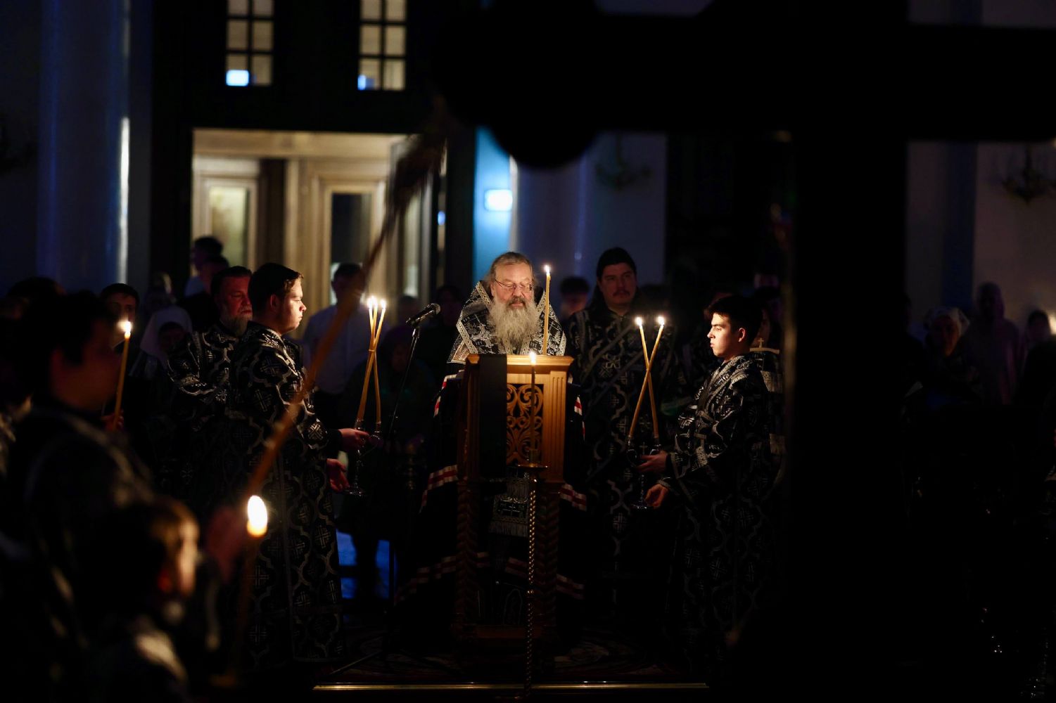 Митрополит Кирилл совершил Пассию в Казанском соборе