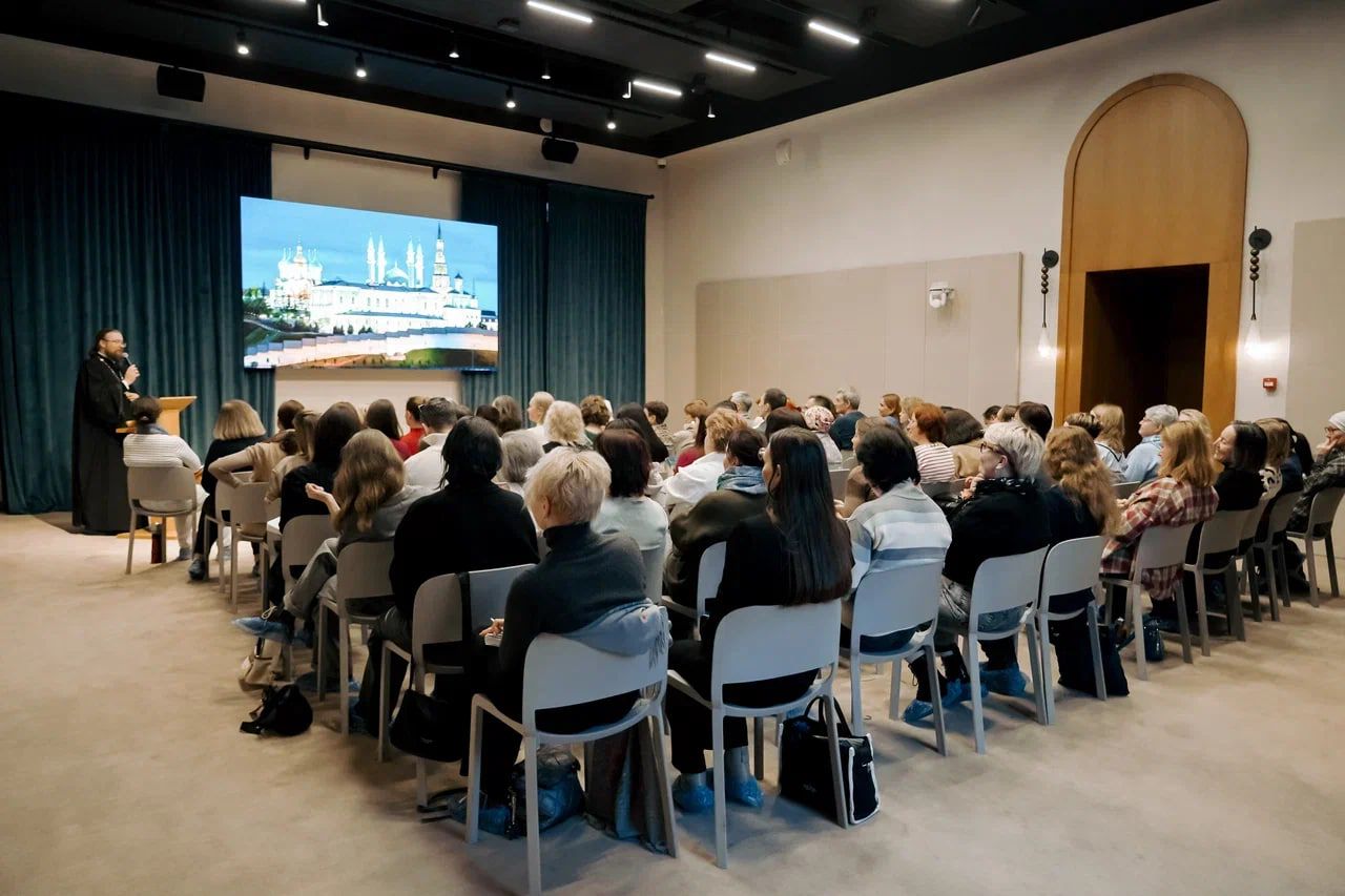 В рамках проекта  «Школа экскурсоводов» состоялась просветительская встреча, посвящённая подготовке к Светлой Пасхе Христовой