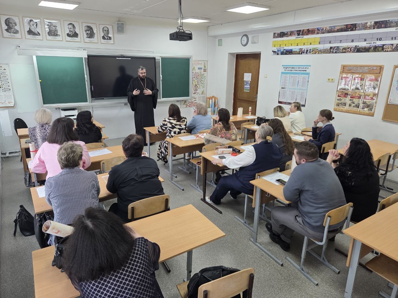 Священник Казанской епархии принял участие в семинаре для директоров школ с этнокультурным компонентом