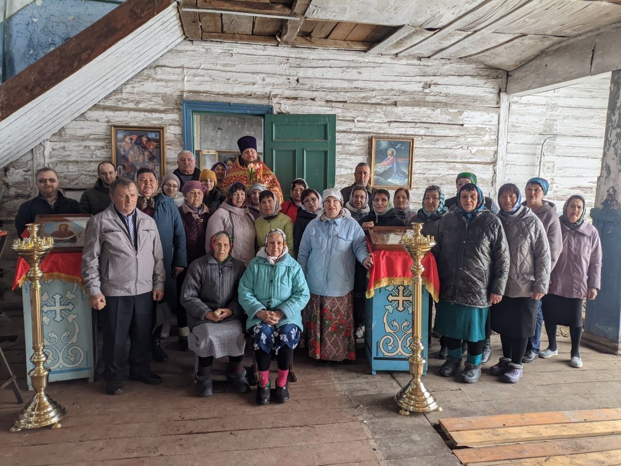В старинном Покровском храме в селе Янцевары совершена первая за 90 лет Литургия