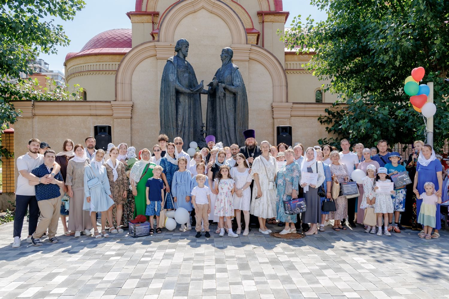 В день памяти святых Петра и Февронии Муромских в Казани прошёл творческий праздник, посвящённый Дню семьи, любви и верности