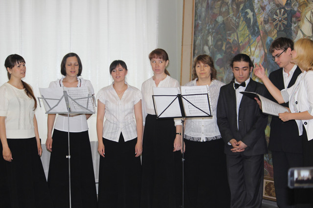 Первый православный концерт в честь Дня славянской письменности и культуры состоялся в Альметьевске (фото)