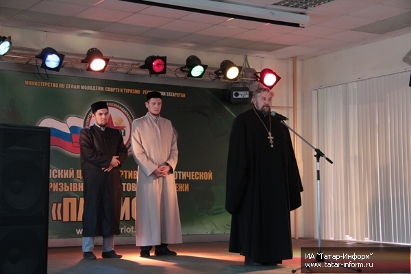 Руководитель Отдела Казанской епархии по взаимоотношению с вооруженными силами принял участие в проводах призывников (фото)