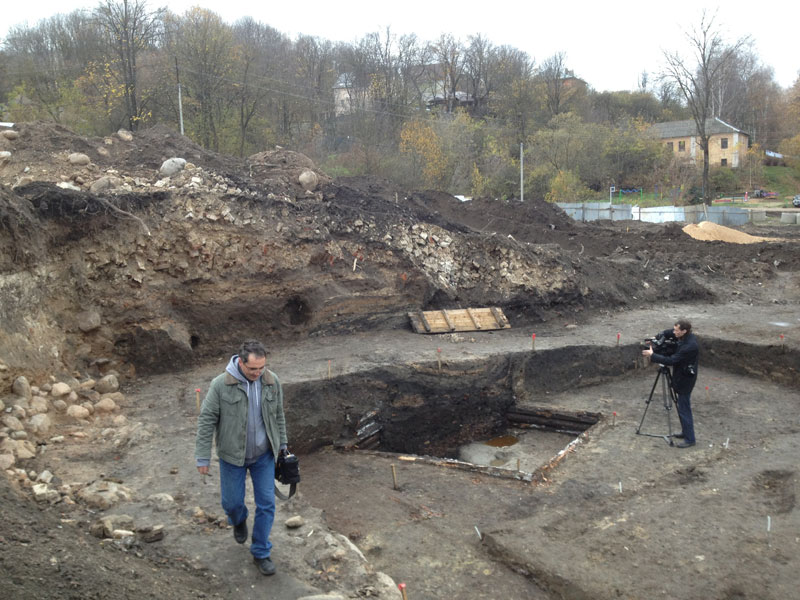Археологи обнаружили в Смоленске храм XII века