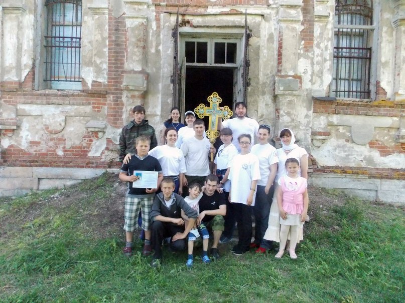 Молодежный крестный ход прошел в Чистопольской епархии (фото)