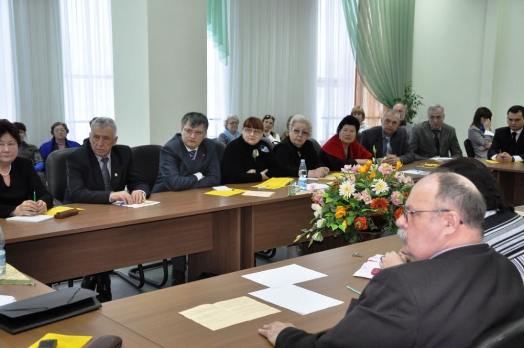 В Нижнекамске прошел круглый стол «Общероссийская идентичность как основа развития институтов гражданского общества» (фото)