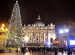 Бенедикт XVI зажег огни елки на площади Святого Петра