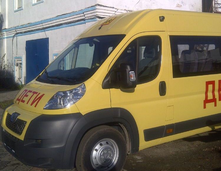 Дмитрий Рогозин подарил детскому приюту при Раифском монастыре микроавтобус