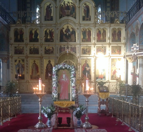 Илзе и Андрис Лиепа подарили главному латвийскому православному собору икону
