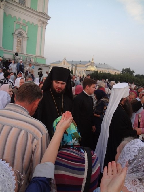 Епископ Альметьевский и Бугульминский Мефодий посетил Дивеевский монастырь (фото)