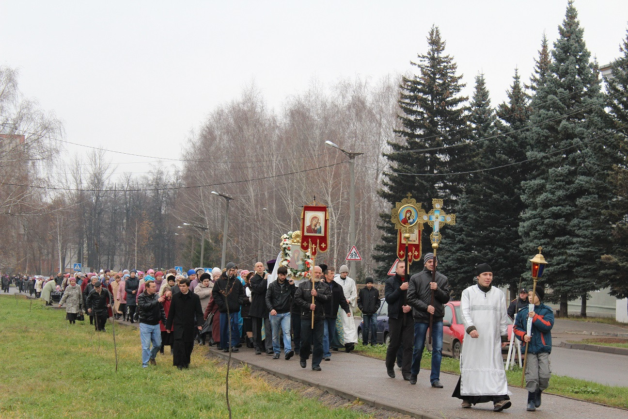 Общегородской крестный ход прошел в Зеленодольске (фото)