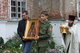 В Чистопольскую епархию доставили икону и ковчежец с частицей мощей святителя Луки (Войно-Ясенецкого) (фото)
