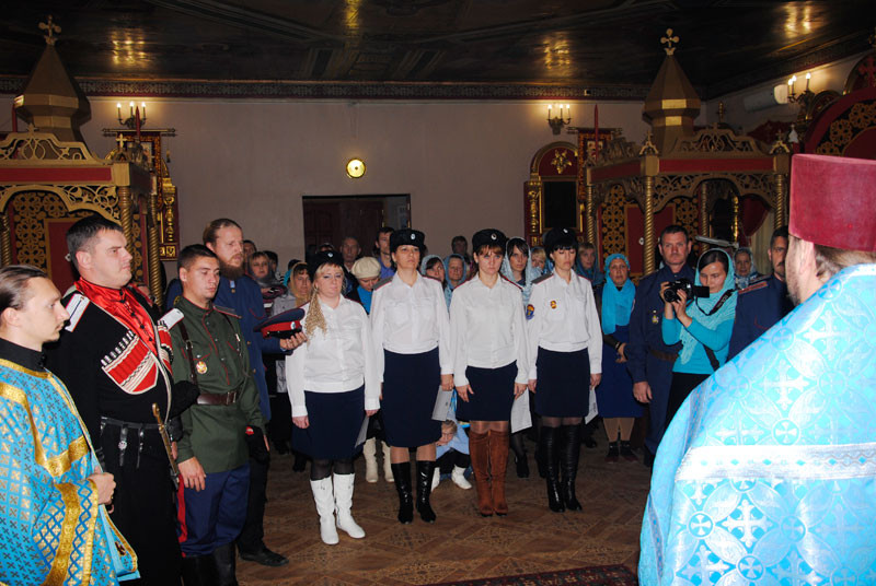 В Свято-Авраамиевском храме г. Болгар состоялось приведение к присяге женщин-казачек(фото)