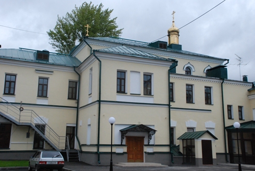В здании Татарстанской митрополии открылся епархиальный оптово-розничный магазин