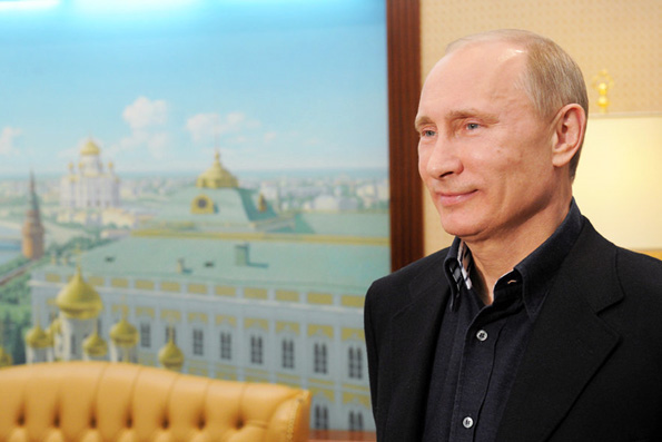 Патриарх Кирилл поздравил Президента страны Владимира Путина с днем рождения